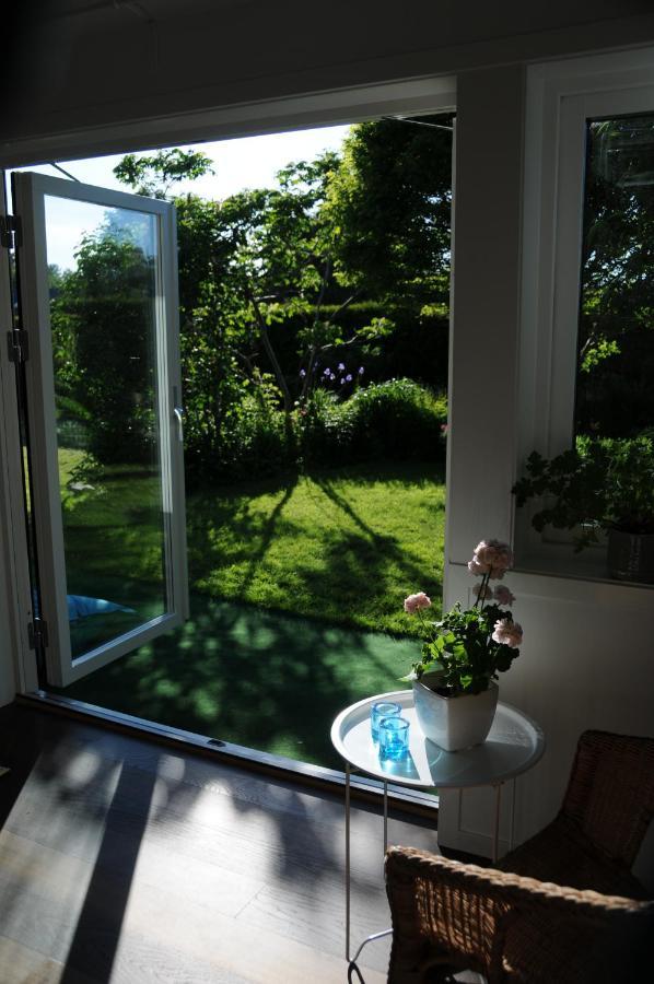 Surfers Guesthouse Asa  Bagian luar foto