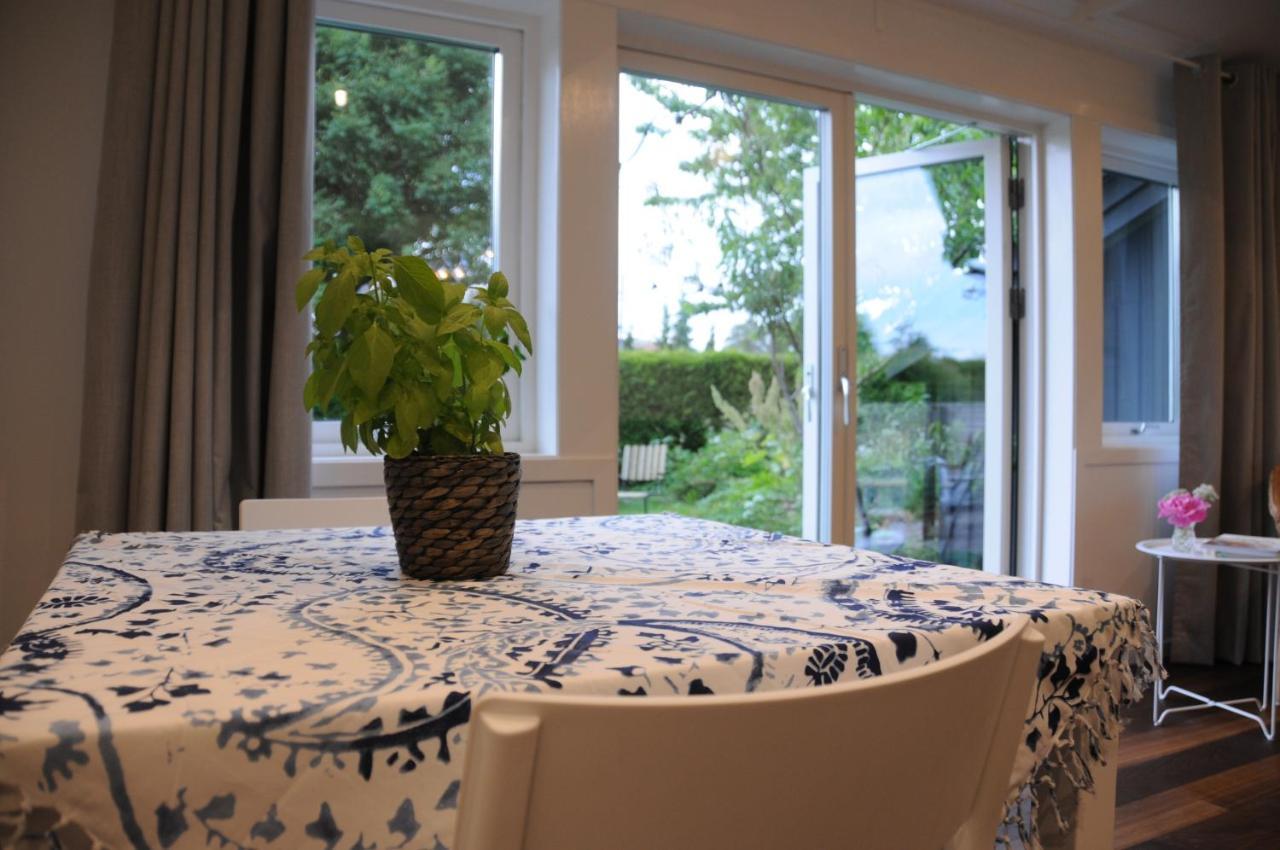 Surfers Guesthouse Asa  Bagian luar foto