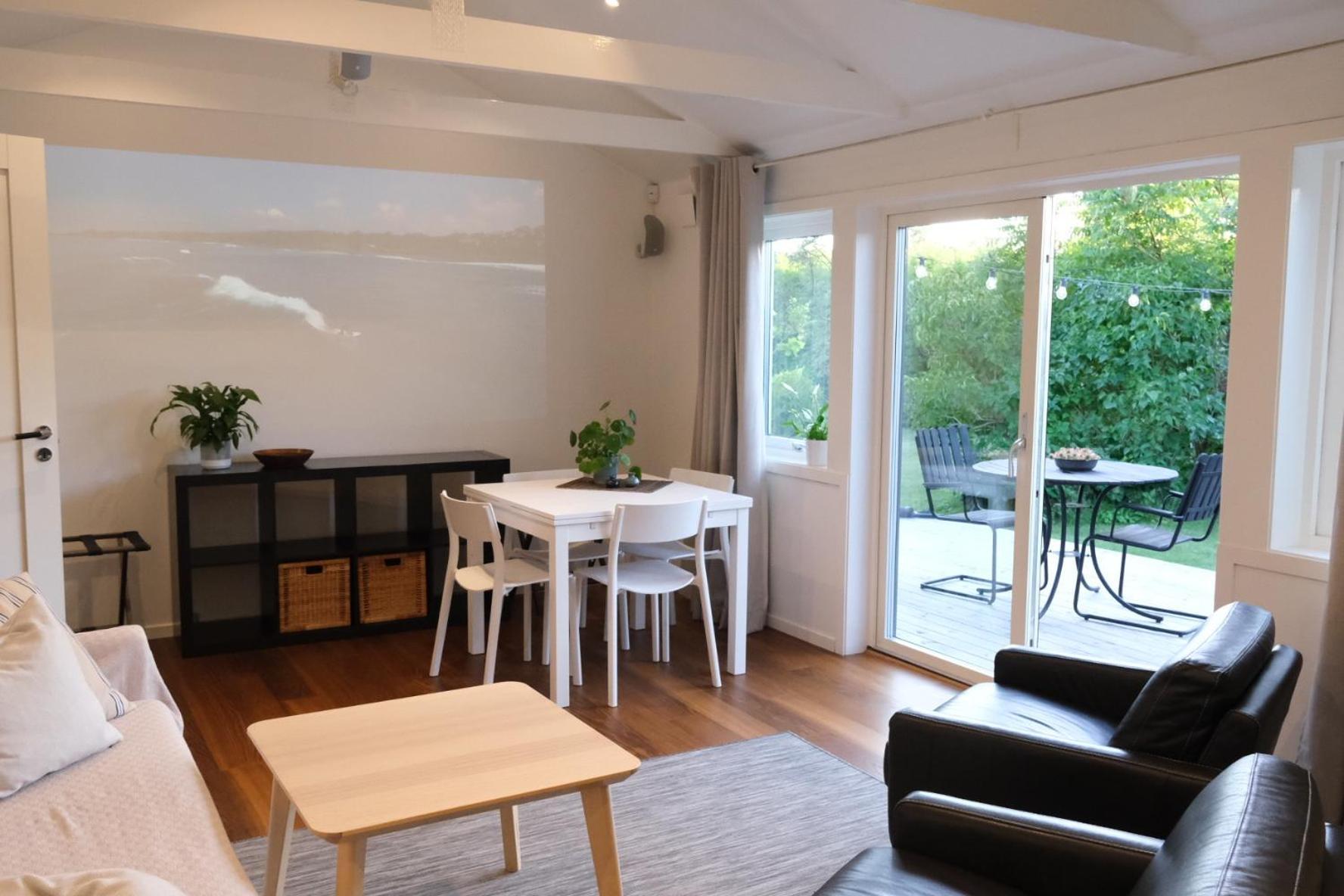 Surfers Guesthouse Asa  Bagian luar foto