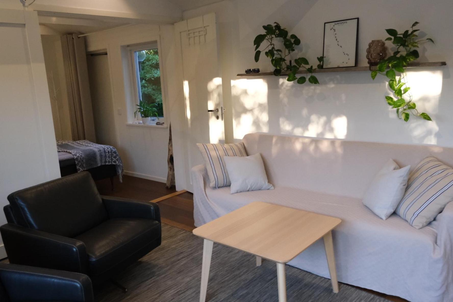 Surfers Guesthouse Asa  Bagian luar foto